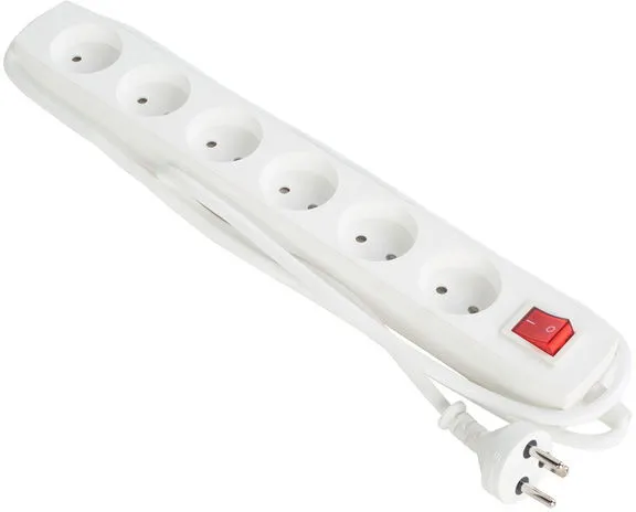 Steckdosenleiste mit Kabel